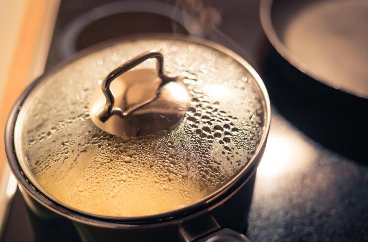 Ostanki hrane so lahko nevarni: teh 5 znakov ne spreglejte 2 pixabay posoda rižota hrana ostanki