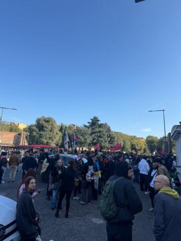Rim na nogah: začetek velike stavke in protestnih shodov, na ulice prihajajo mladi (VIDEO) 2 7f7a2de0 58a5 4ba3 80b0 d0dd21909d17