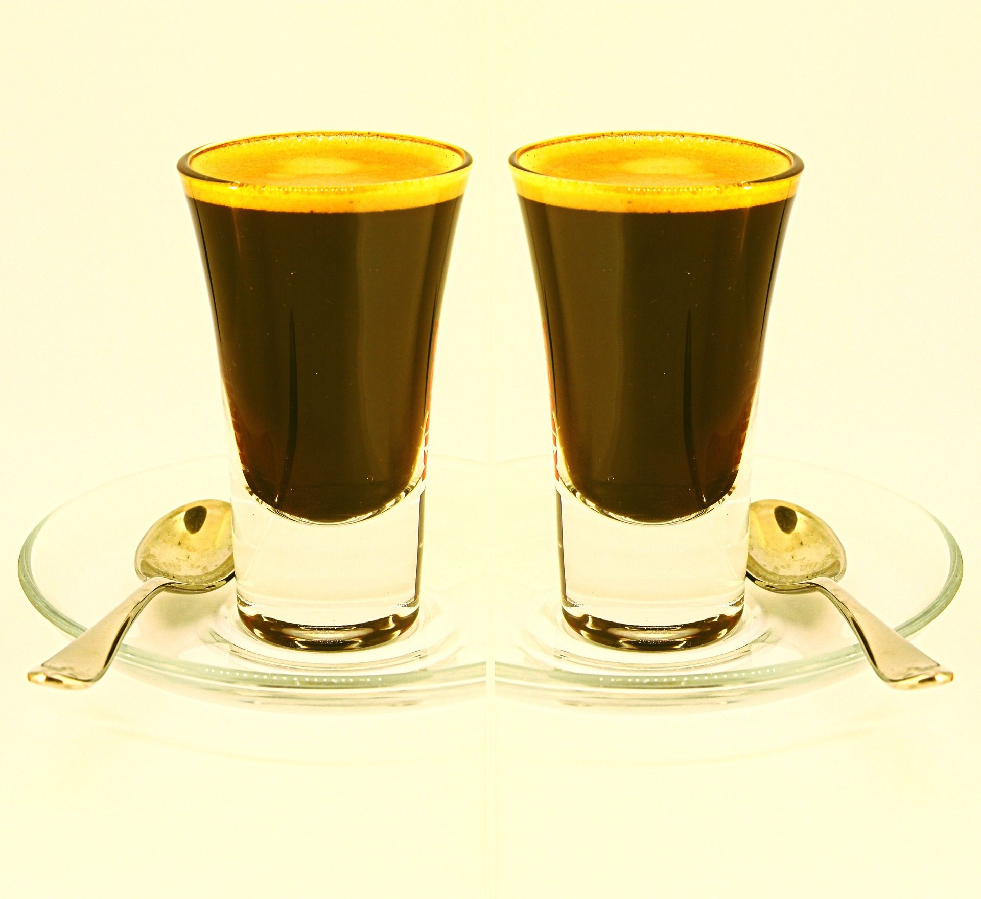 Koliko kave na dan je preveč? Meja je nižja, kot si morda mislite 3 bluebudgie drink 4007663 1920