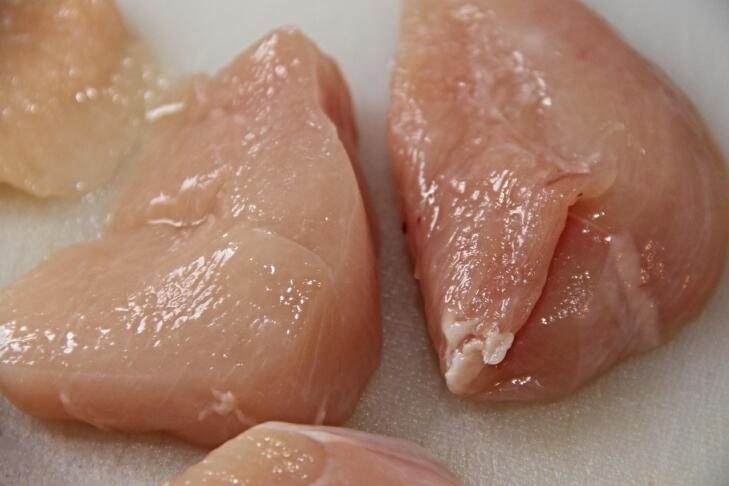 Piščanec s sezamom in sojino omako: hitra ideja za okusno večerjo 2 chicken 3212144 1280